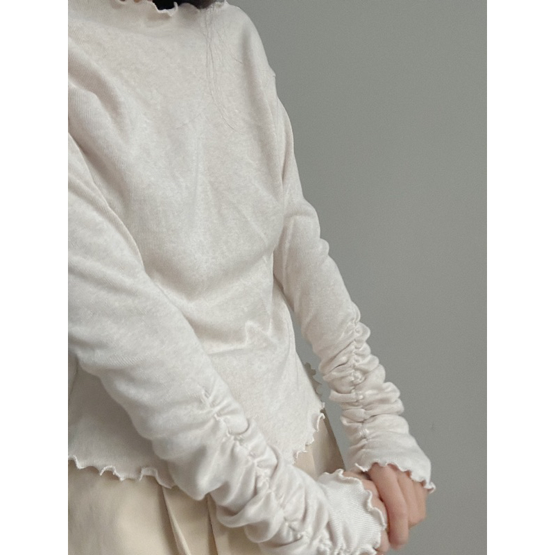 Áo trễ vai tay nhún Tracy 18made ✿ 𝐁𝐲 𝐄𝐢𝐠𝐡𝐭𝐞𝐞𝐧 𝐀𝐠𝐚𝐢𝐧