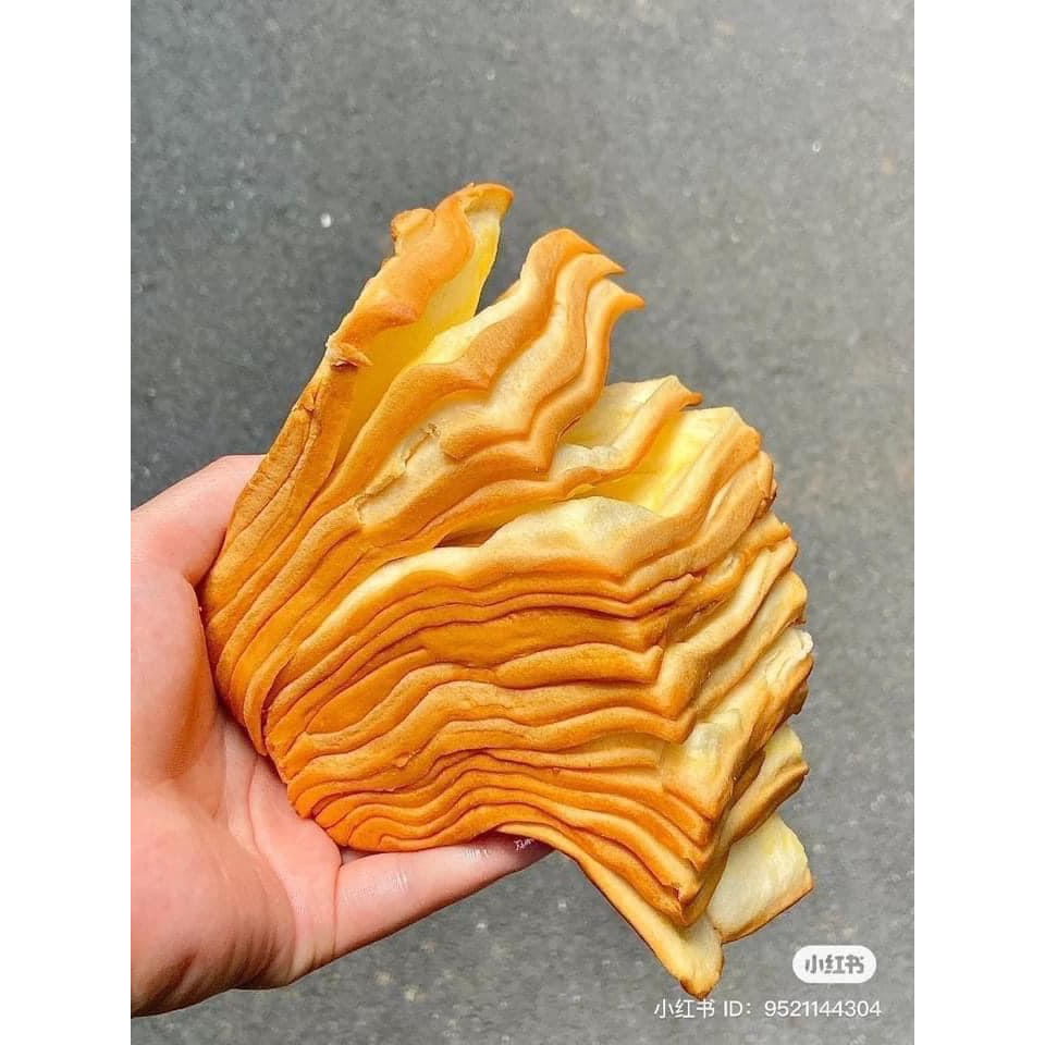 SẴN HCM - Bánh mì ngàn lớp siêu TO siêu HOT 210g