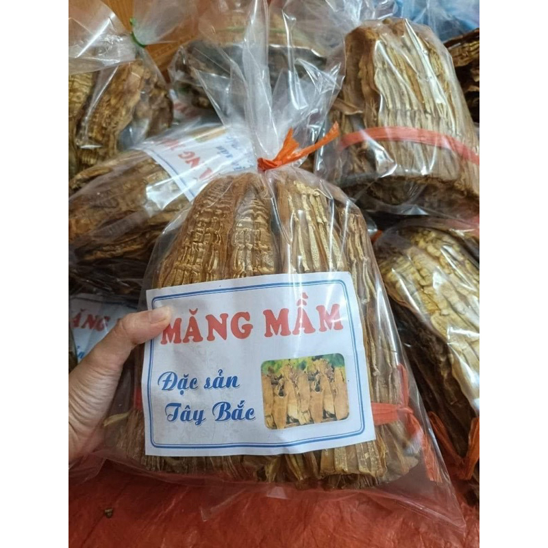 Măng Nứa Rừng Tây Bắc. loại 1 . hàng mới làm. màu vàng đẹp. ko chất bảo quản