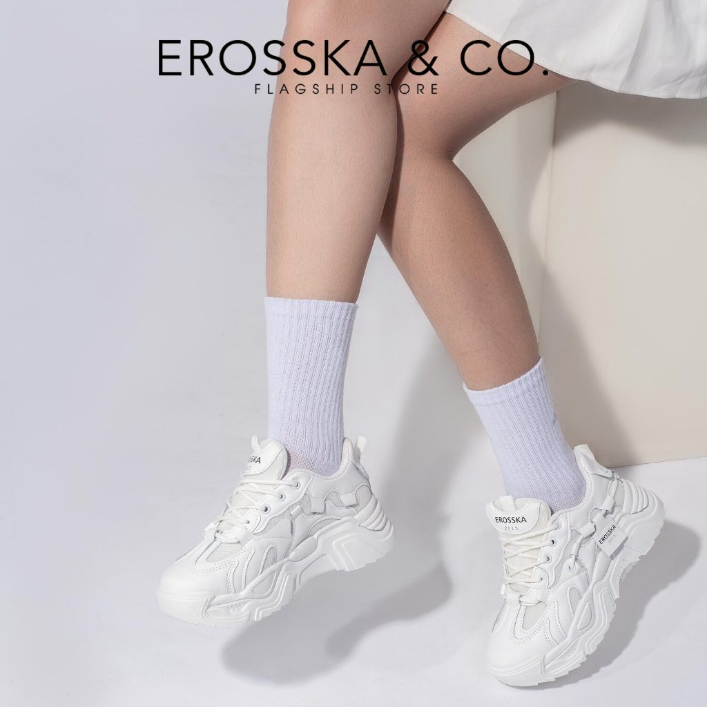 Erosska - Giày thể thao nữ đế độn thời trang kiểu dáng đơn giản màu trắng - GS028