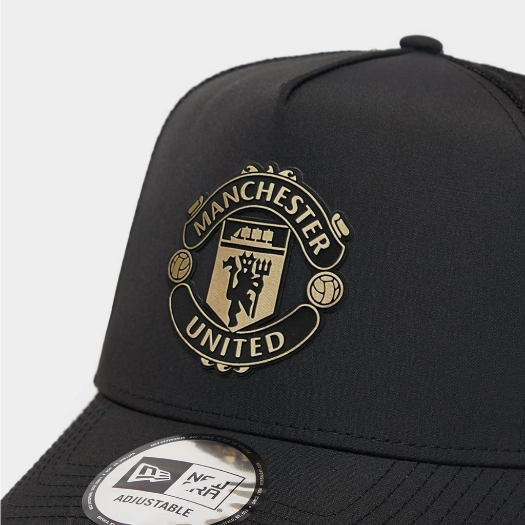 Nón dù lưới MUFC- Đen logo vàng Gold