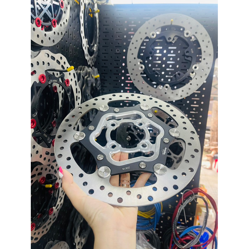 ĐĨA ORO bremboo size 267 lòng cnc gắn đủ loại xe