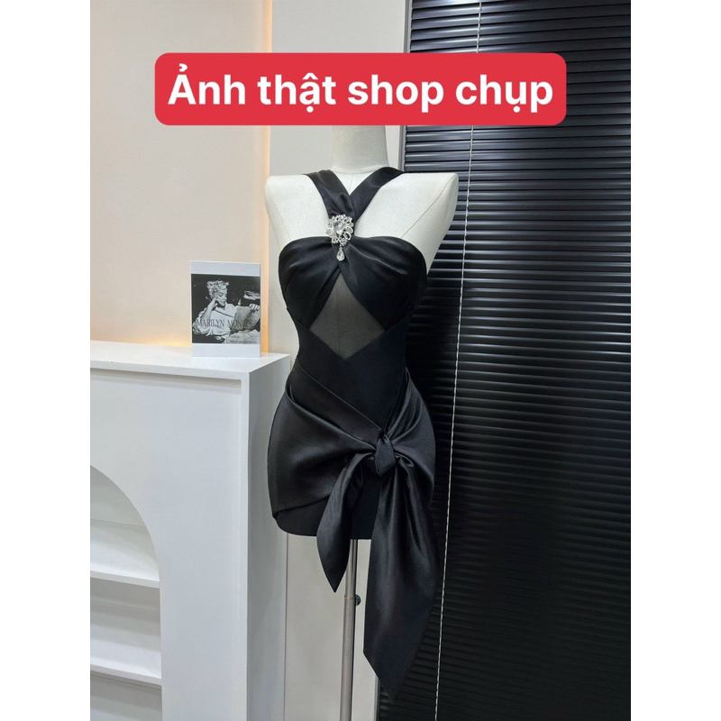 Đầm body yếm tag đá cao cấp tùng xoắn