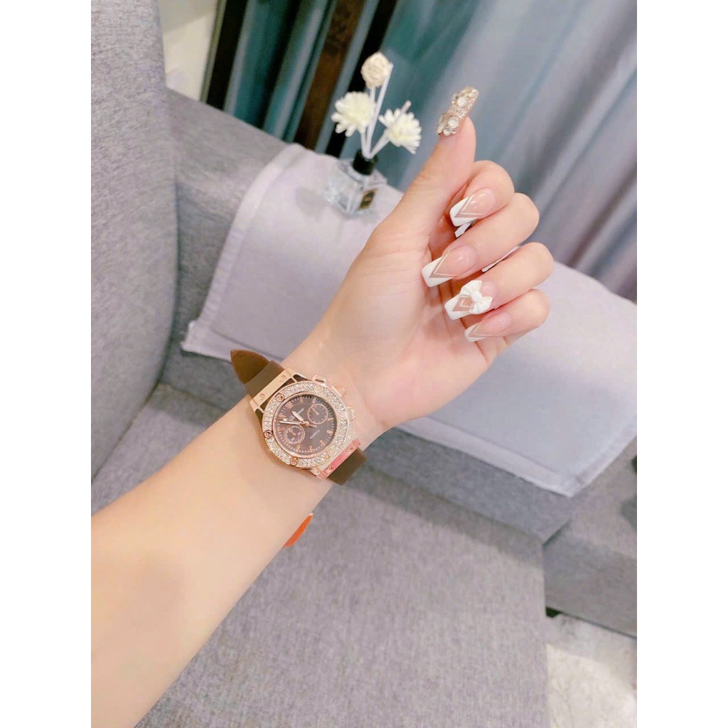 Đồng hồ Nữ Davena cao cấp - dây silicone