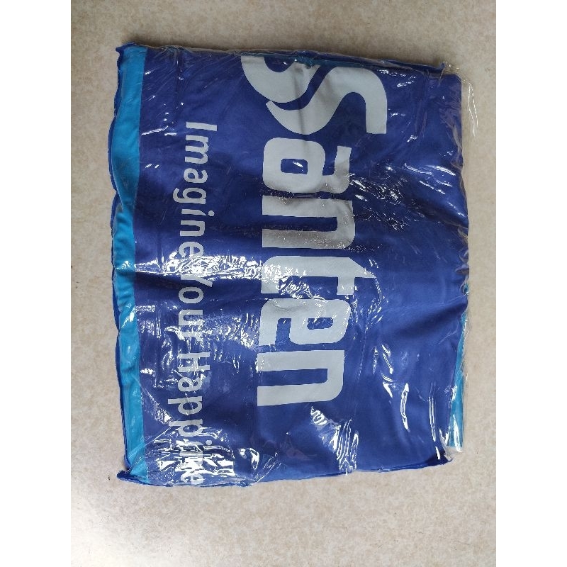 Áo mưa quà tặng Sante