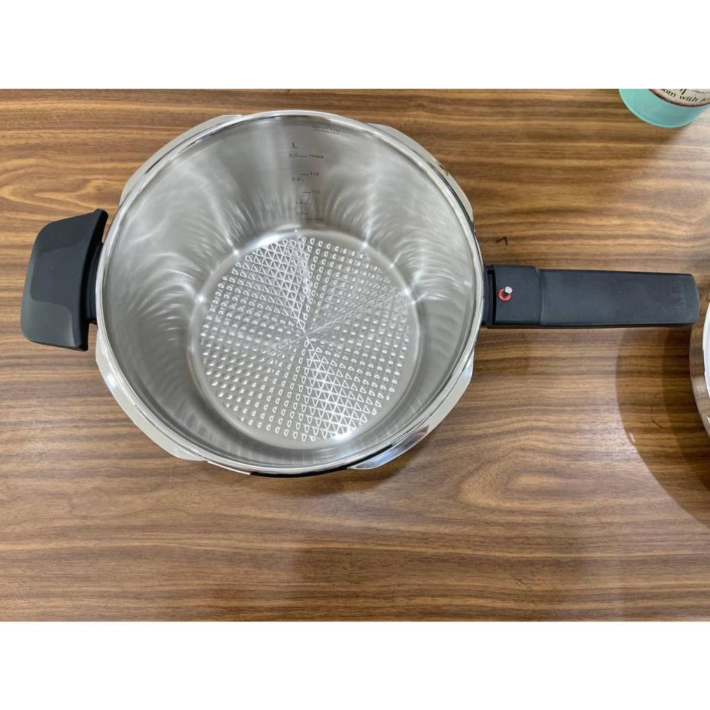 NỒI ÁP SUẤT FISSLER VITAVIT PREMIUM 4,5L