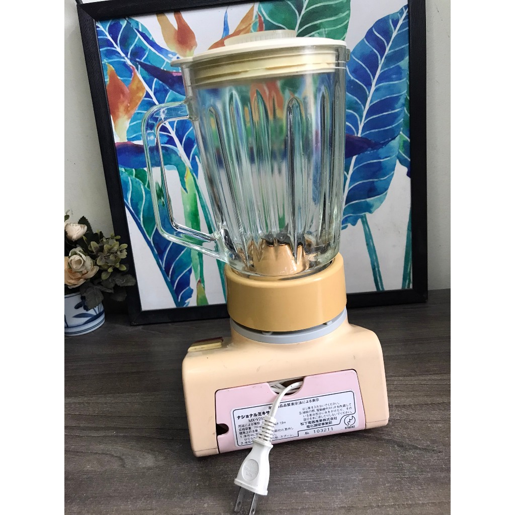 Máy xay sinh tố Nationl sx tại Nhật 700ml, hoạt động hoàn hảo, dây dài 1.9m