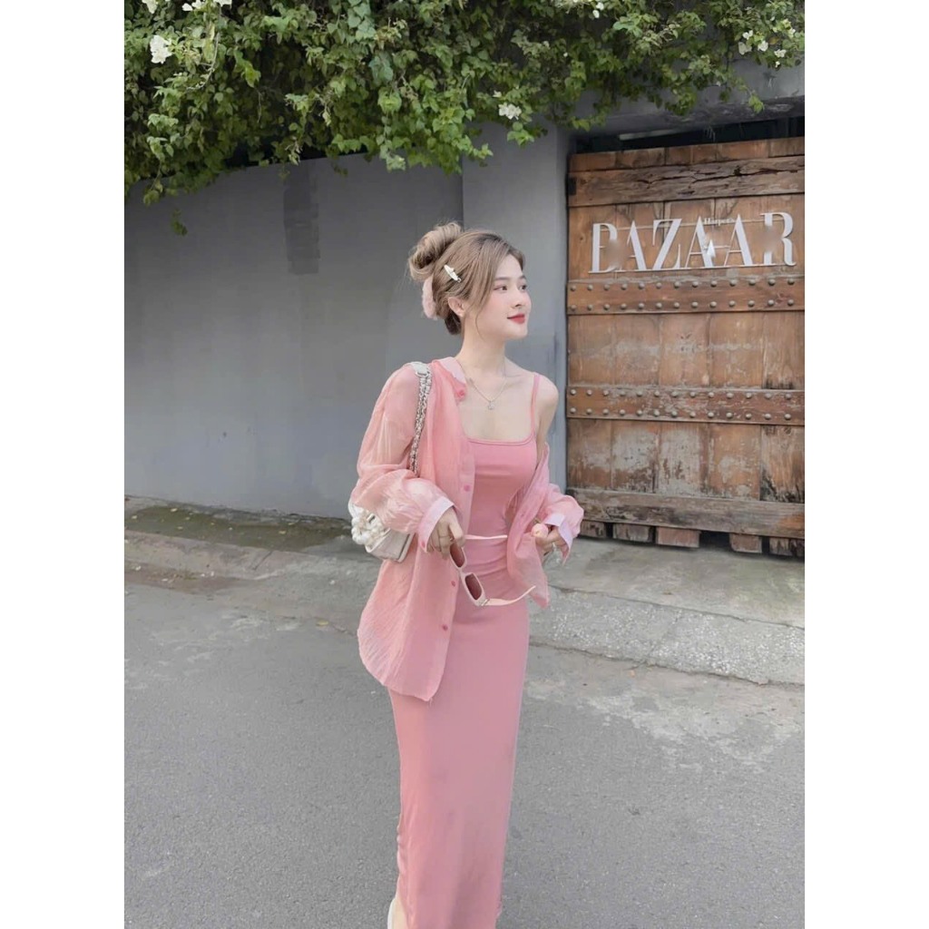 Sét đầm body 2 dây  kèm áo khoác sơ mi cài nút chất thun tăm nhun lạnh tơ xốp