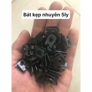 Kẹp 5mm bắt giàn áo honda