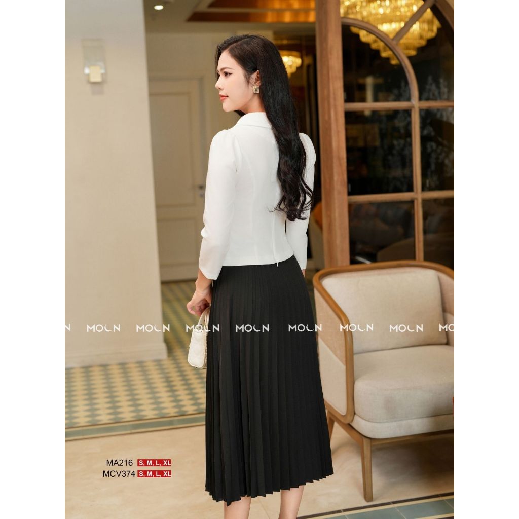 Áo sơ mi công sở nữ 𝐌𝐎𝐎𝐍 mix chân váy xếp ly, áo dáng ngắn chất xước hàn MA216 chân váy dài basic chất chéo lỳ MCV374