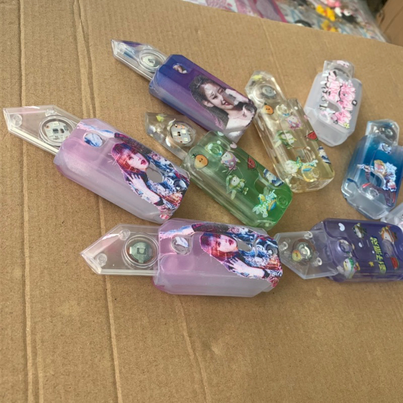 Combo 10 Dao vô tri bằng nhựa phát sáng dài 11cm