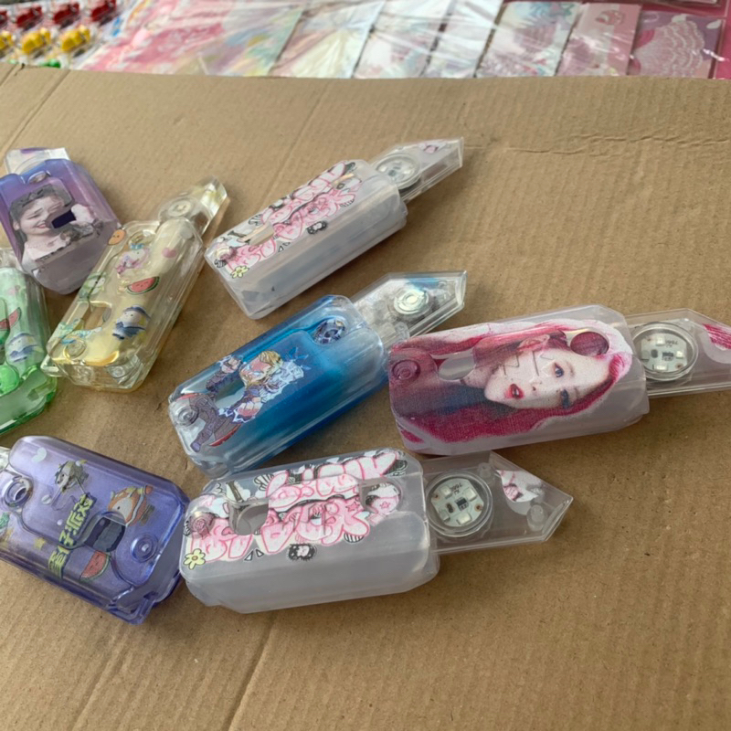 Combo 10 Dao vô tri bằng nhựa phát sáng dài 11cm