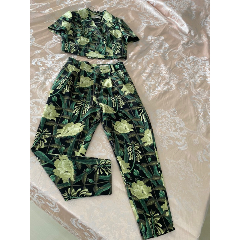 Bộ hãng Sixdo size M họa tiết