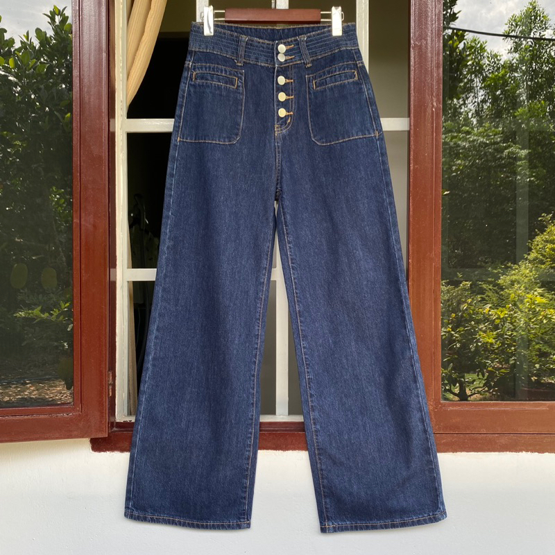 QUẦN JEANS ỐNG SUÔNG DÁNG BASIC MÀU XANH ĐẬM (BẢN CÀI KHUY)