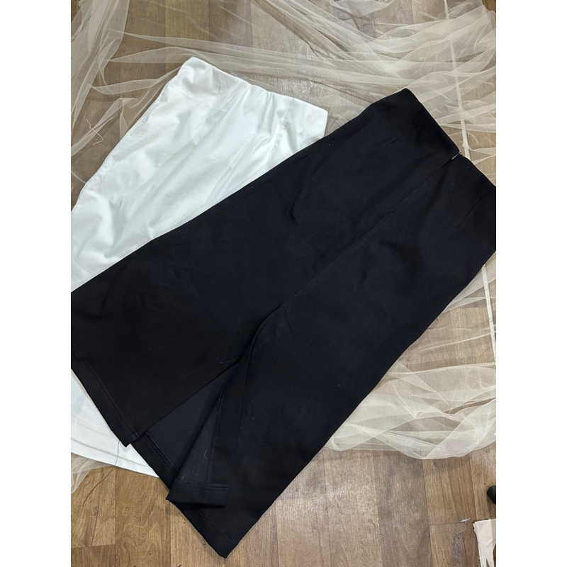 Chân váy jean co giãn