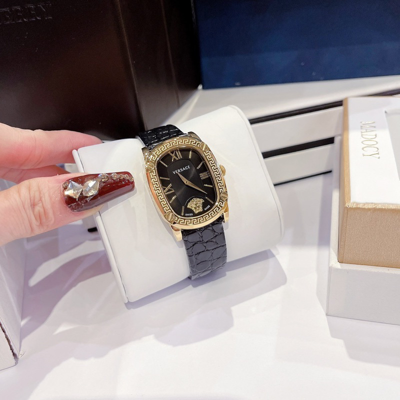 Đồng hồ nữ Versace dây da đen mặt vuông