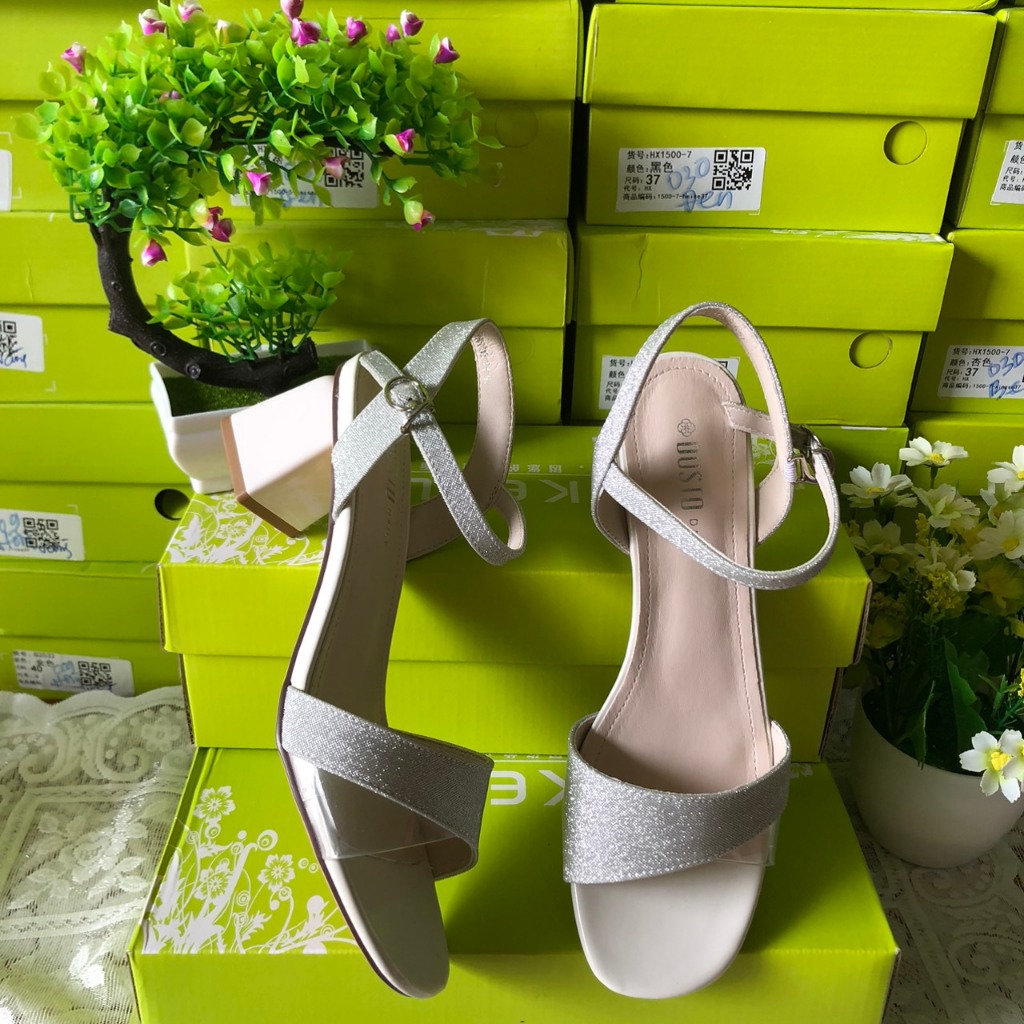 Giày Sandal Nữ DUSTO Đơn Giản Thời Trang Quai Ánh Kim Giày Gót Vuông Cao 5Cm Khóa Cài da mềm, lót đế êm đế có độ bám tốt