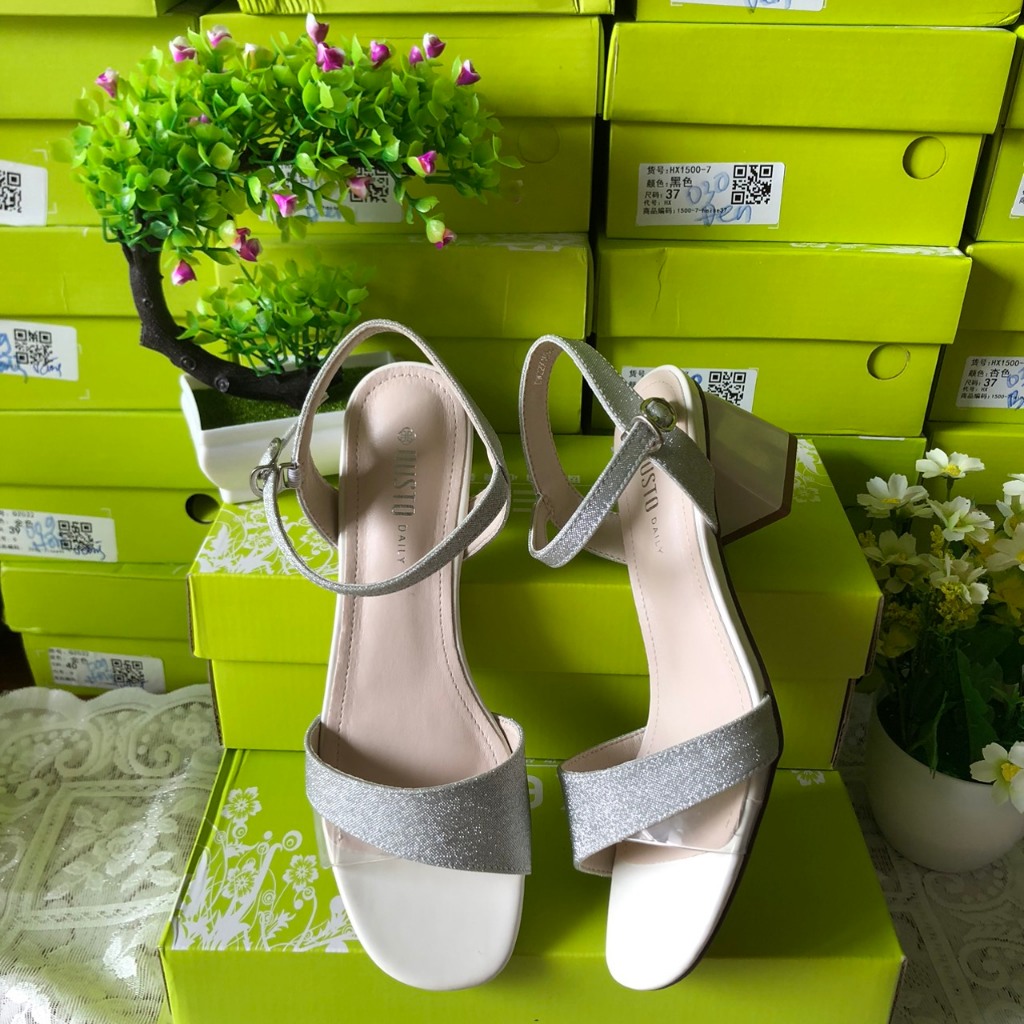 Giày Sandal Nữ DUSTO Đơn Giản Thời Trang Quai Ánh Kim Giày Gót Vuông Cao 5Cm Khóa Cài da mềm, lót đế êm đế có độ bám tốt