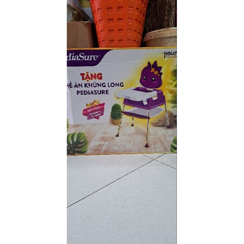 Ghế ăn dặm Pediasure