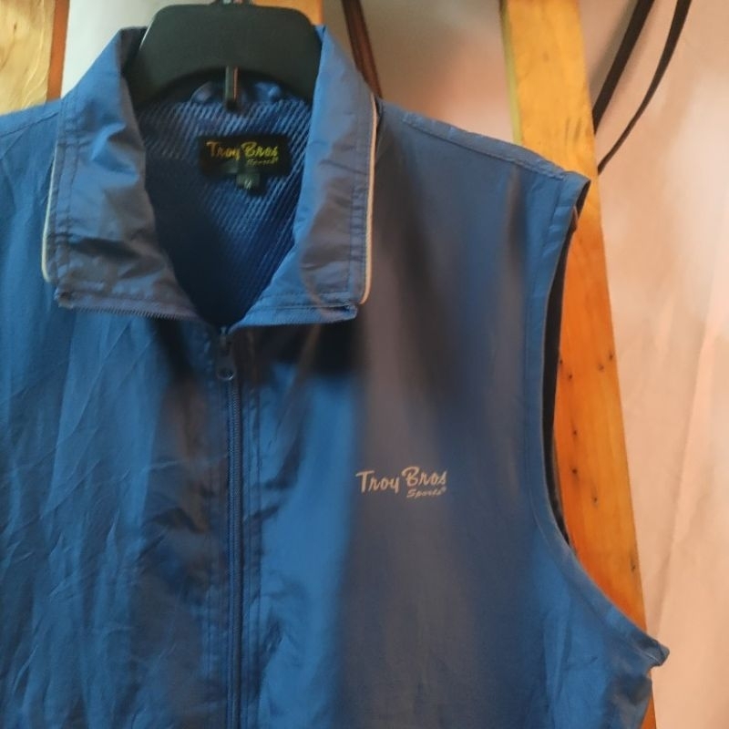 Áo khoác sát nách Seconhand. 1210