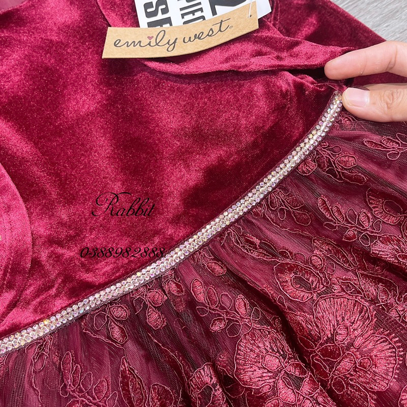 Set váy kèm cardigan nhung đỏ Emily