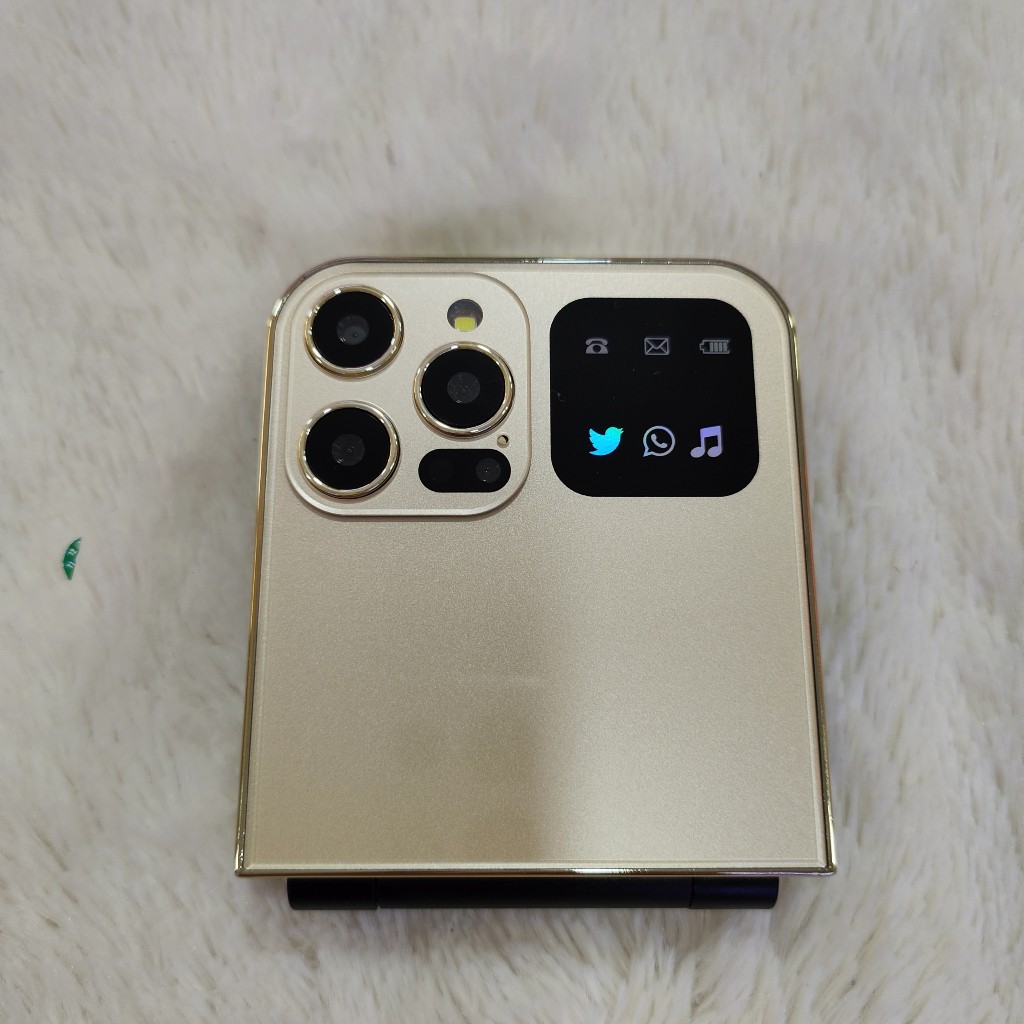 Điện thoại nắp gập i15pro bàn phím