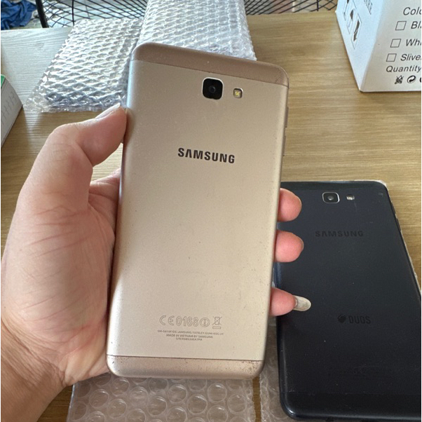 Điện thoại cũ samsung j7