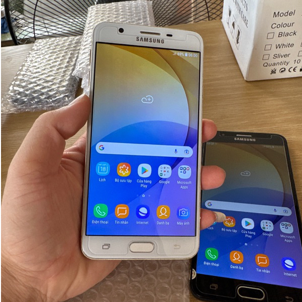 Điện thoại cũ samsung j7