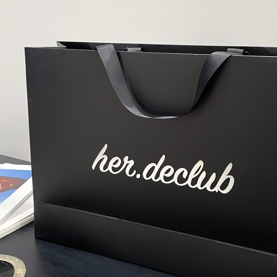 Túi giấy đen Her.declub