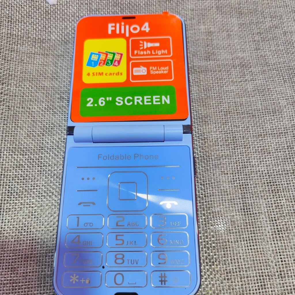 Điện thoại nắp gập Flipo4 bàn phím