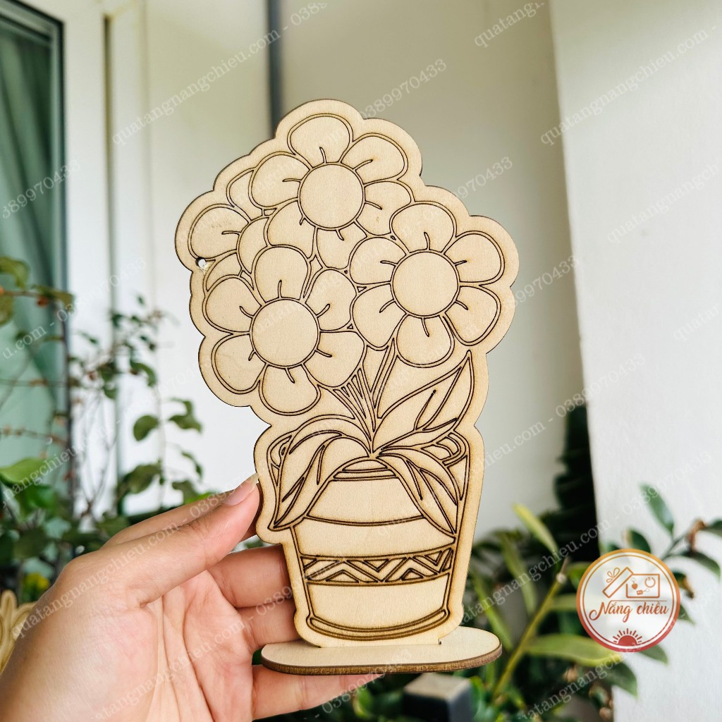 Hoa gỗ tô màu thích hợp làm quà tặng, trang trí, decor có kèm chân đế gỗ để bàn - Nhận làm hình theo yêu cầu