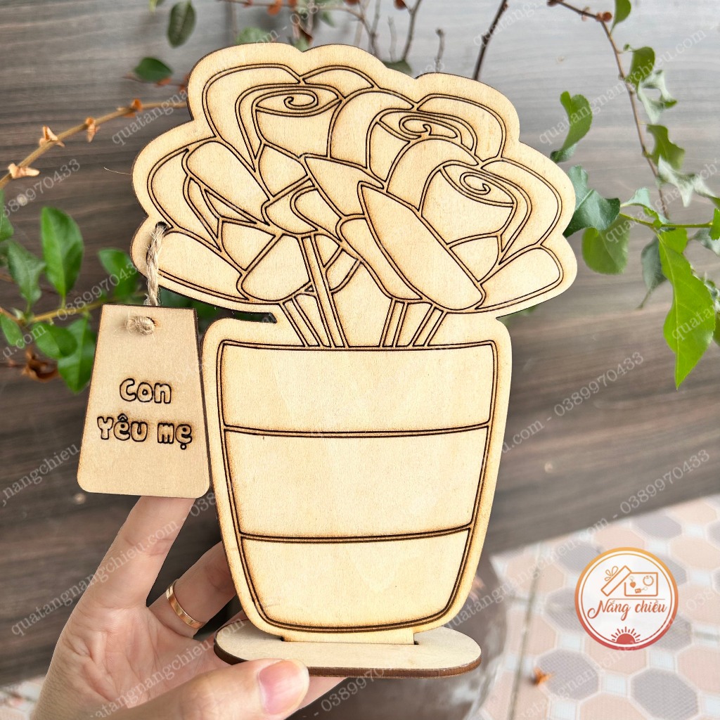 Hoa gỗ tô màu thích hợp làm quà tặng, trang trí, decor có kèm chân đế gỗ để bàn - Nhận làm hình theo yêu cầu