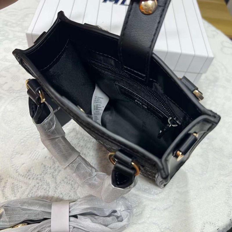 𝗧𝘂́𝗶 𝗠𝗟𝗕 𝗖𝗹𝗮𝘀𝘀𝗶𝗰 𝗠𝗼𝗻𝗼𝗴𝗿𝗮𝗺 𝗝𝗮𝗰𝗾𝘂𝗮𝗿𝗱 𝗡𝗬 𝗬𝗮𝗻𝗸𝗲𝗲𝘀