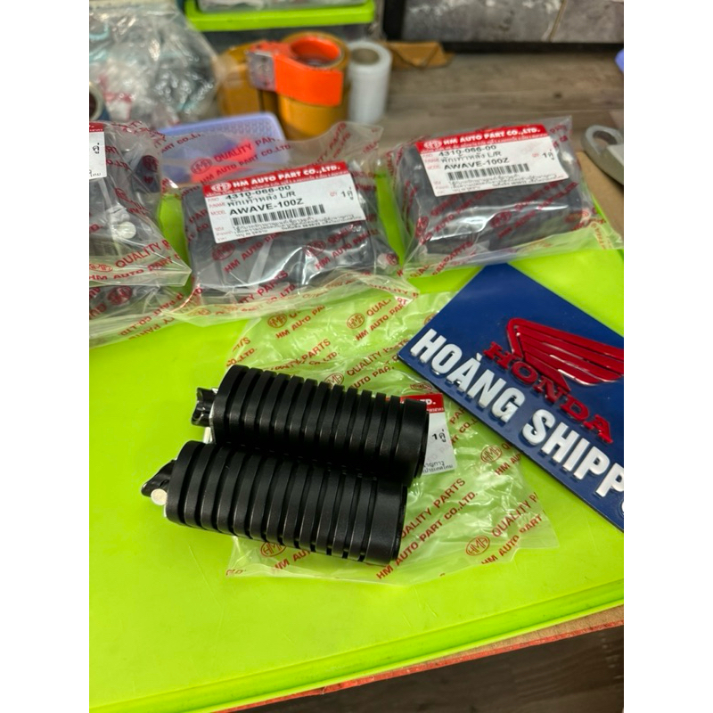 Cao su chân sau HONDA WAVE THAILAND HMA