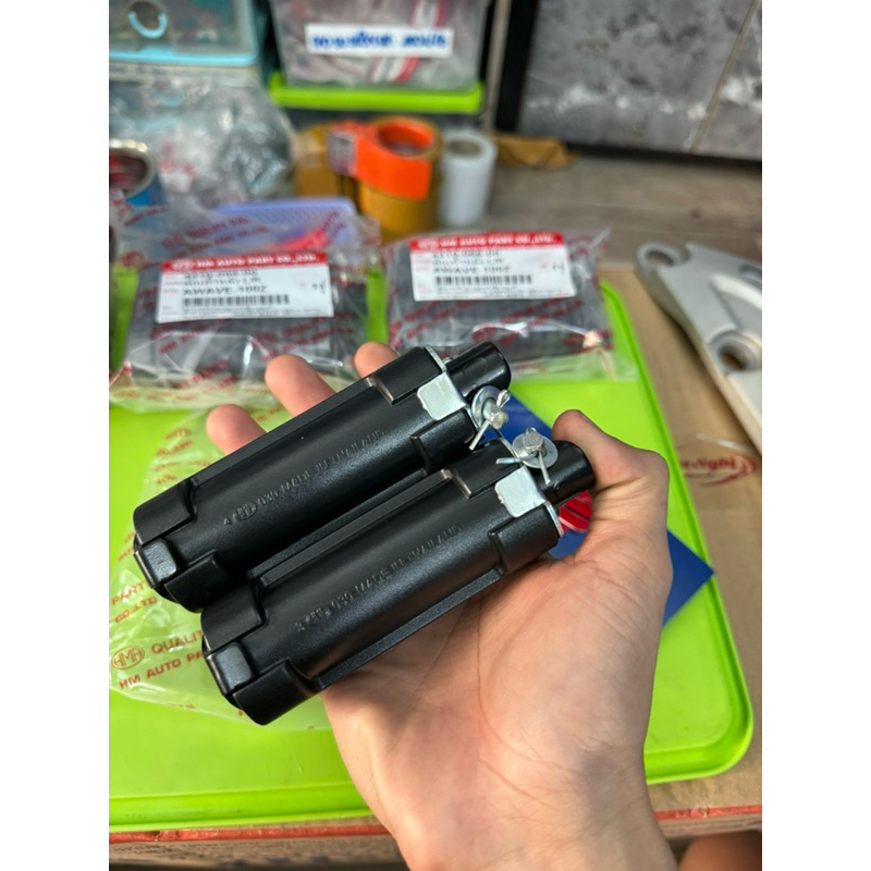 Cao su chân sau HONDA WAVE THAILAND HMA