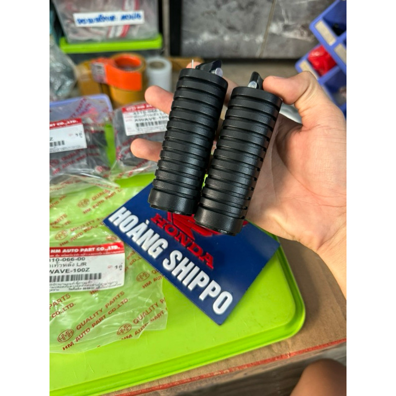 Cao su chân sau HONDA WAVE THAILAND HMA