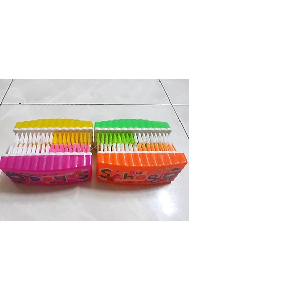 Bàn chải chà chân / bàn chải giặt độ /nhựa cao cấp/ lông mịn dể dàng sử dụng