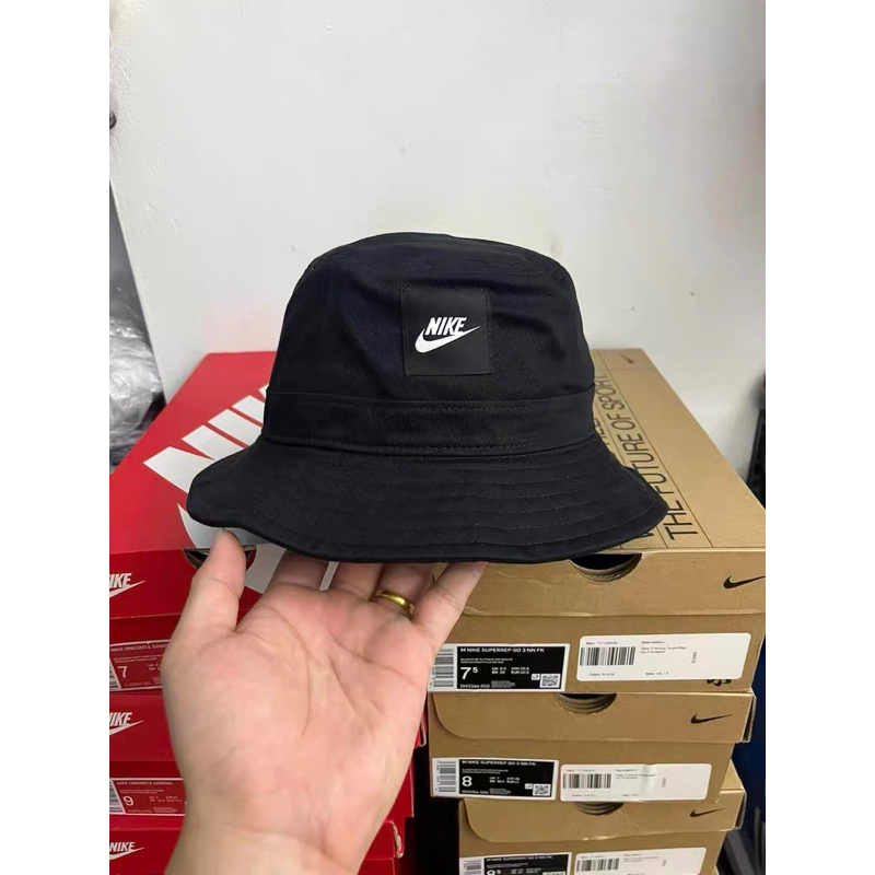 Mũ nike ĐEN/trắng CZ6125