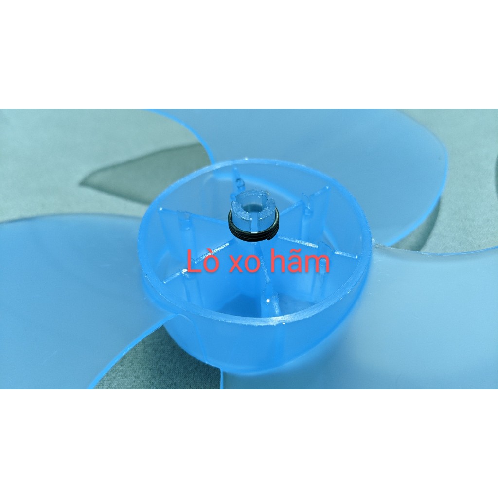 Cánh quạt 3 lá B2 xải cách 22cm LiFan chính hãng.