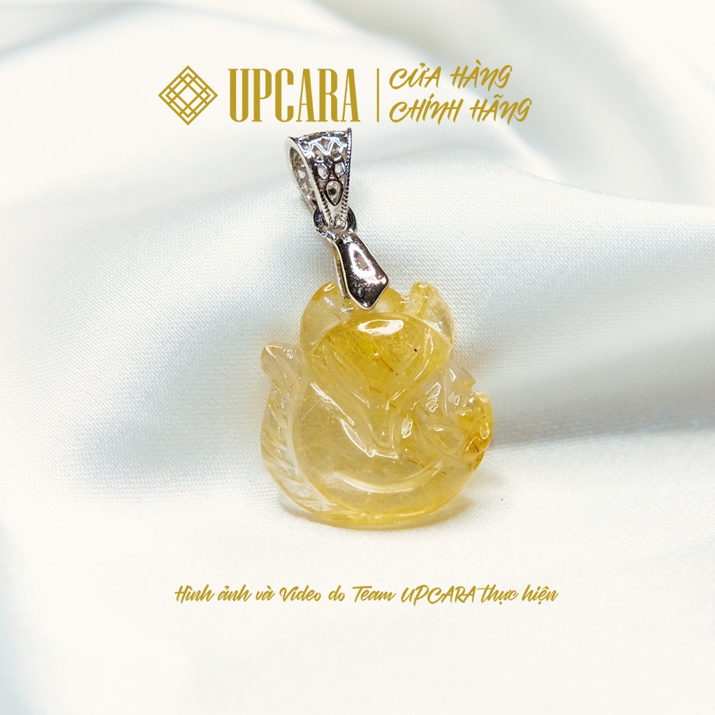 Mặt dây chuyền hồ ly ôm hoa mẫu đơn chất liệu thachanh tóc vàng thiên nhiên UPCARA