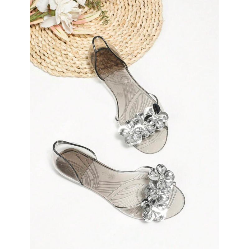 Giày nhựa đi mưa