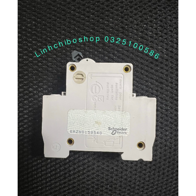 Aptomat Schneider sale sập sàn