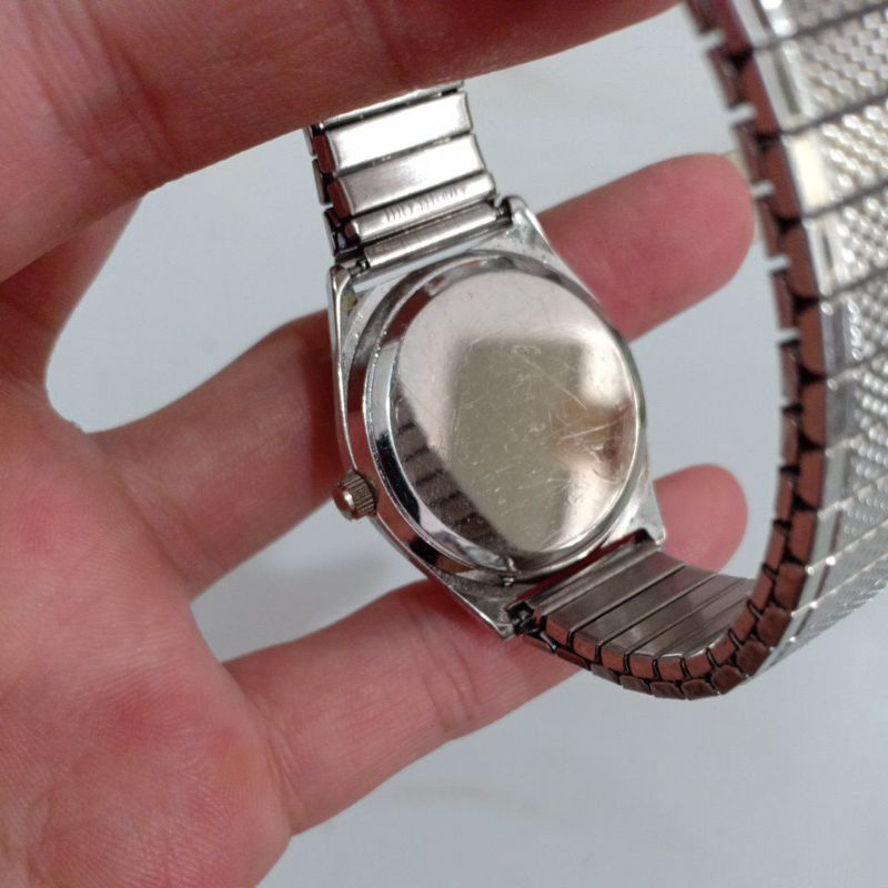 Đồng hồ si nam nữ dây chun hiệu ALFADINO mặt da quang độ mới 90% phù hợp nam tay nhỏ với nữ tay to