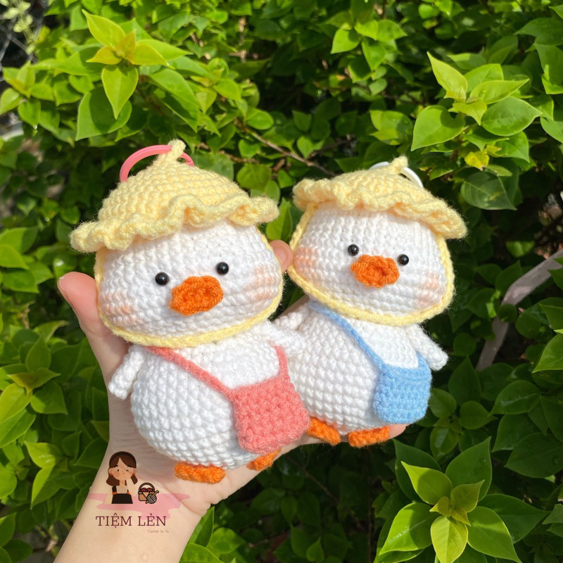 Móc khoá len vịt đi học handmade bằng len