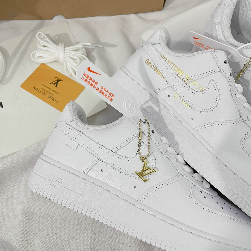 Giày aff1 full trắng hoạ tiết LV phiên bản likeauth