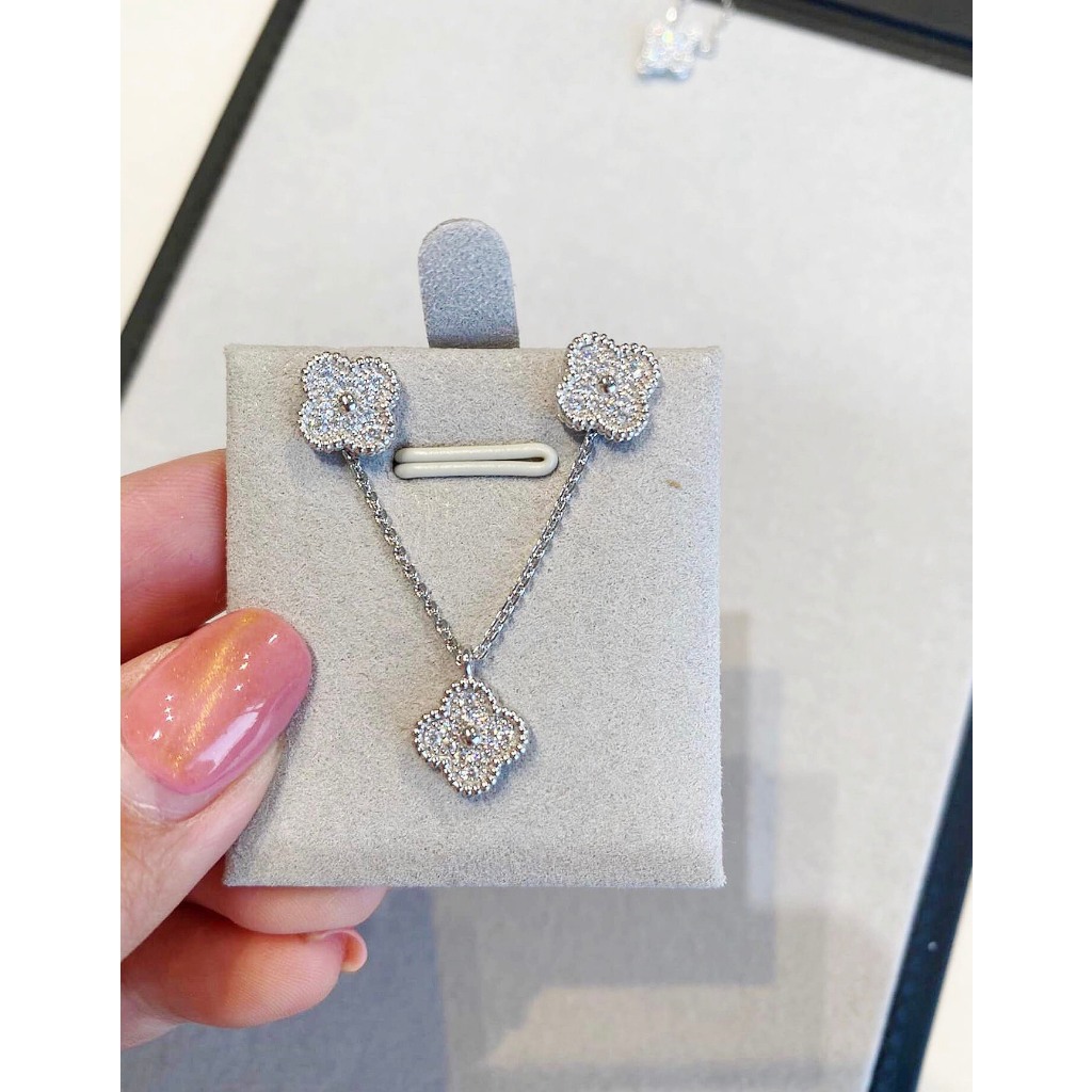 Bộ Hoa Full Đá HD Jewelry - Set Trang Sức Với 3 Món Dây Chuyền, Bông Tai, Lắc Tay VCA Hoa Full Đá 0.9mm