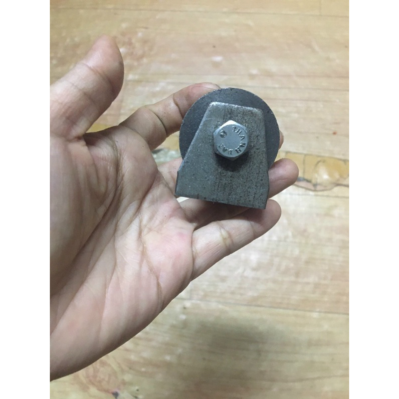 BÁNH XE SẮT ,BÁNH XE RẢNH V 40mm 50mm