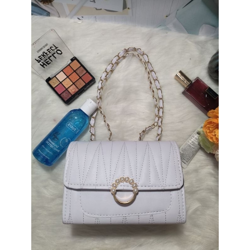 Túi xách nữ màu trắng giá rẻ, túi xách nữ công sở 3 ngăn dây xích thời trang