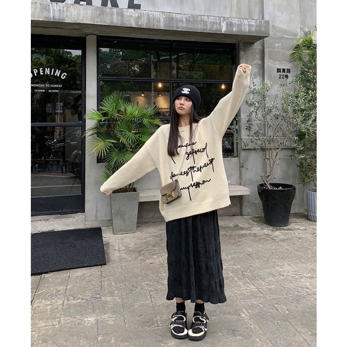 Áo len form rộng họa tiết chữ co giãn hot