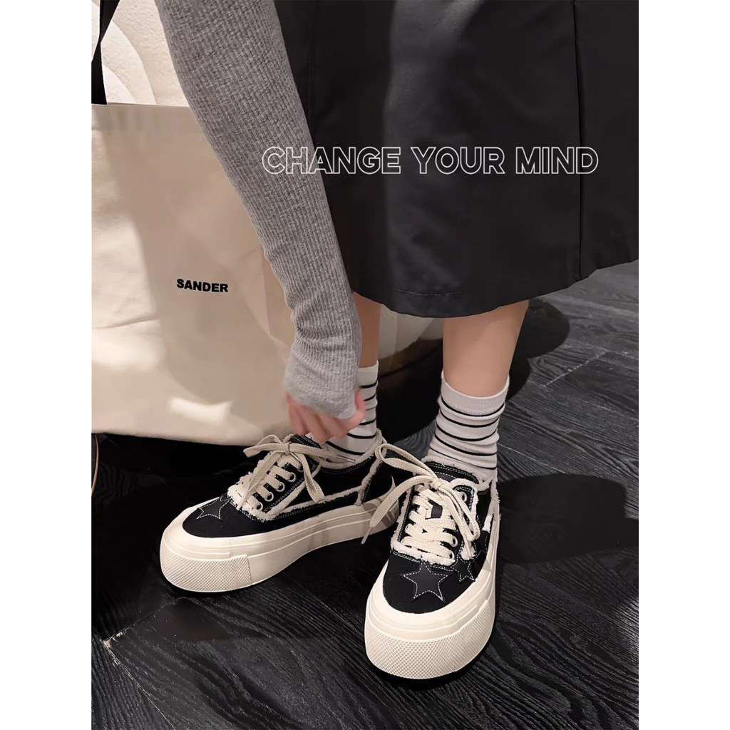 Giày Thể Thao Nữ ngôi sao Vải CanVas Xinh Đen/Be rách tua rua Đế Cao 4cm Mới Hot Phong cách Thời trang đi học đẹp